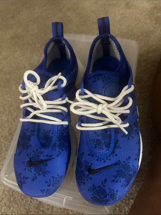 Nike Other - Nike Kids Blue Floral Sneakers with White Laces
